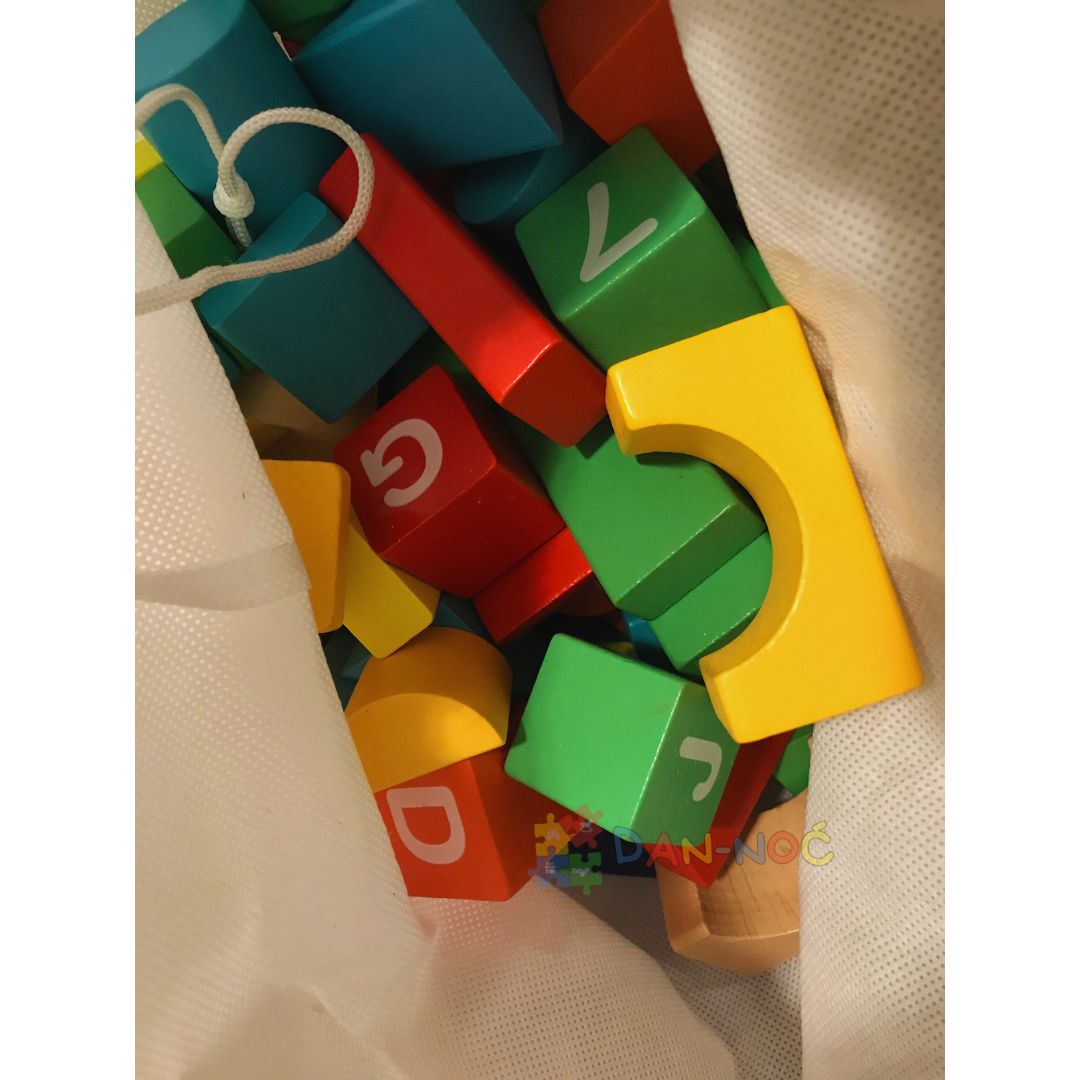 Set drvenih kockica - brojevi i slova 80 kom